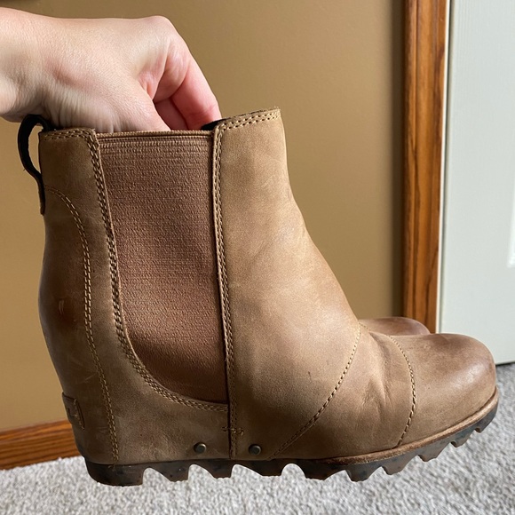 Sorel Shoes - Sorel tan boots